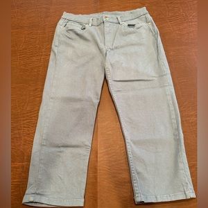 NWT Venus Blue Capris